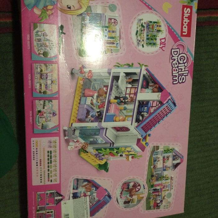 Конструктор SLUBAN M 38-B0974 Girl's Dream Вілла 727 дет