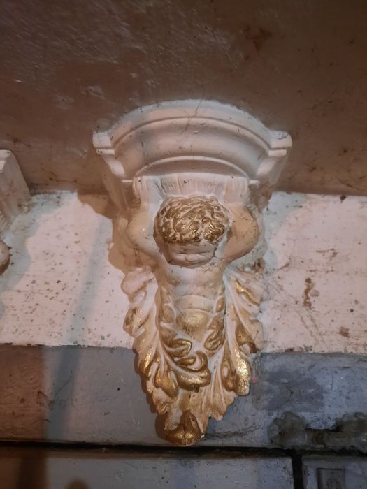 Гипсовая  лепнина. Любая под заказ.