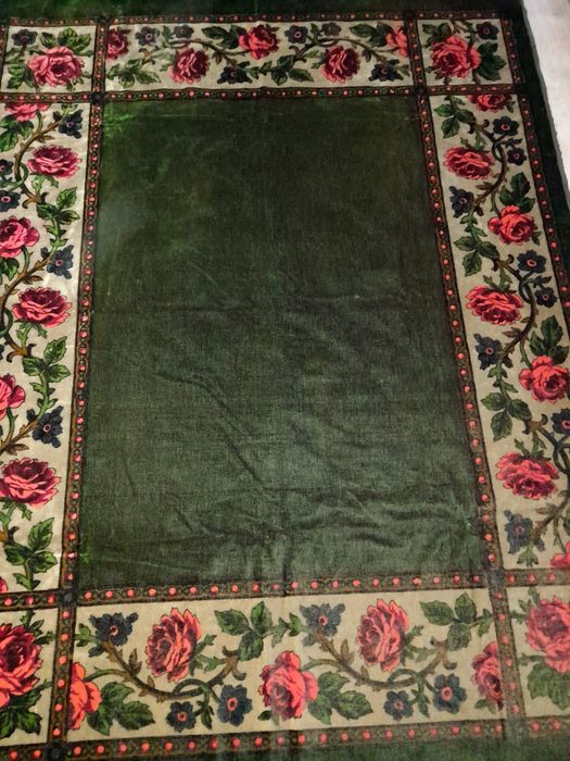 Narzuta, Kilim, kapa zielona ,róże - Secesja PRL