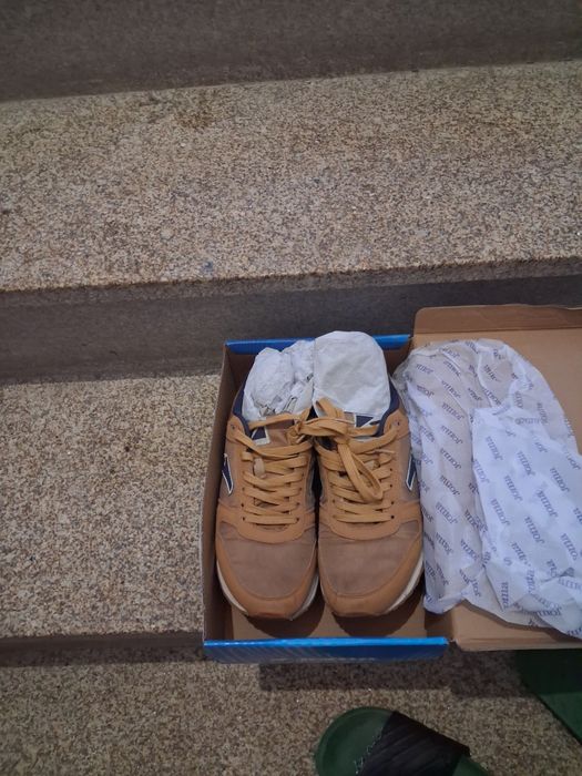 Sapatilhas joma camel