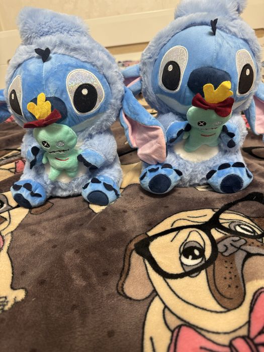 Стіч з іграшкою 30 см