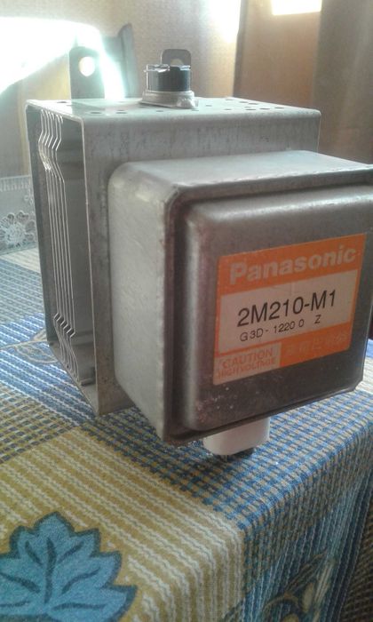Магнетрон мікрохвильової пічки Panasonic 2M210-M1