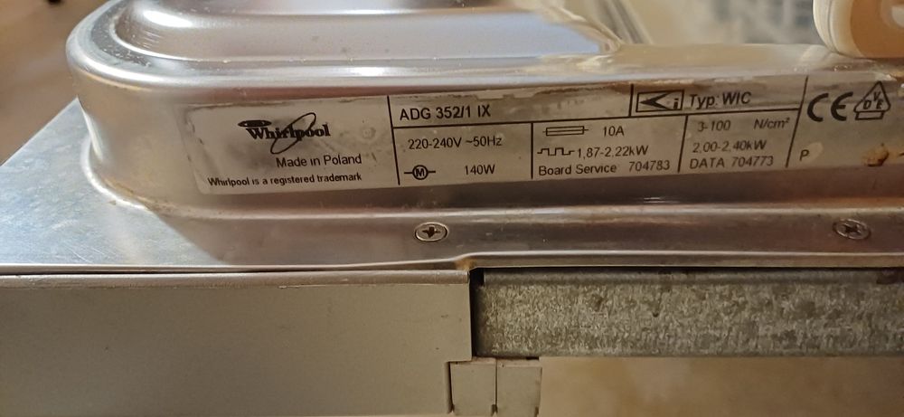 Máquina Lavar Loiça WHIRLPOOL  (Encastrar) (BAIXA DE PREÇO)