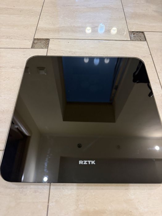 Продам напольные весы Rztk б/у рабочие