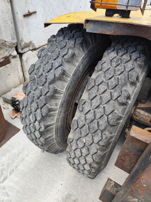 Львівський навантажувач 40810 погрузчик