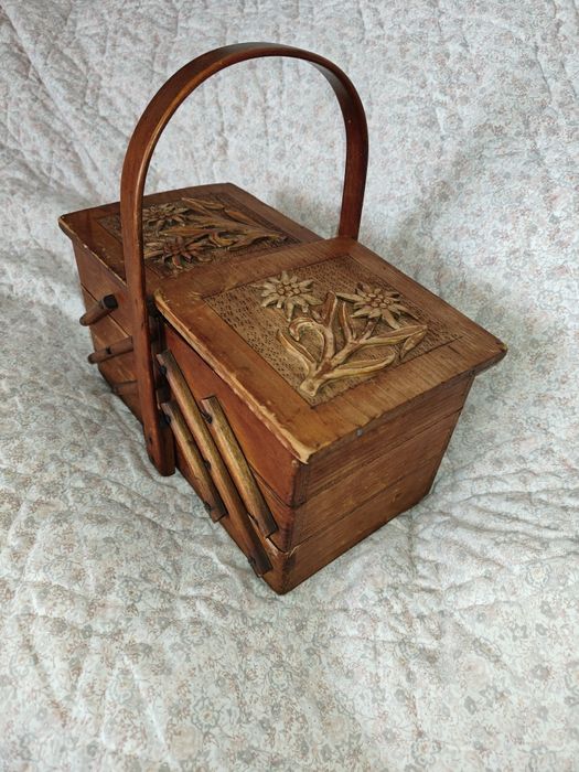 Niciak Drewniany Kuferek Rozkladany Motyw Szarotka Lata 50/60 PRL