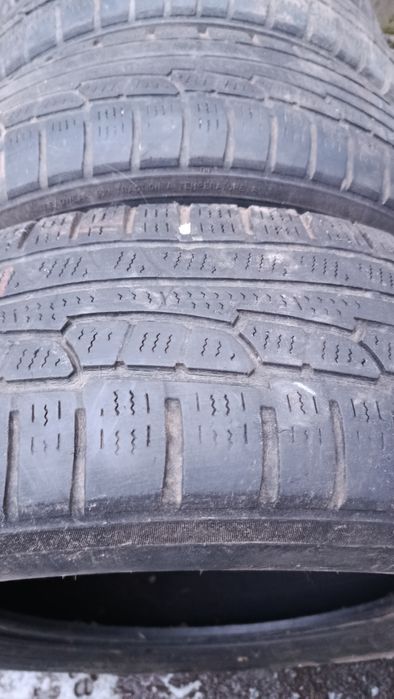 Продам шіни 225/65R17 Nokian