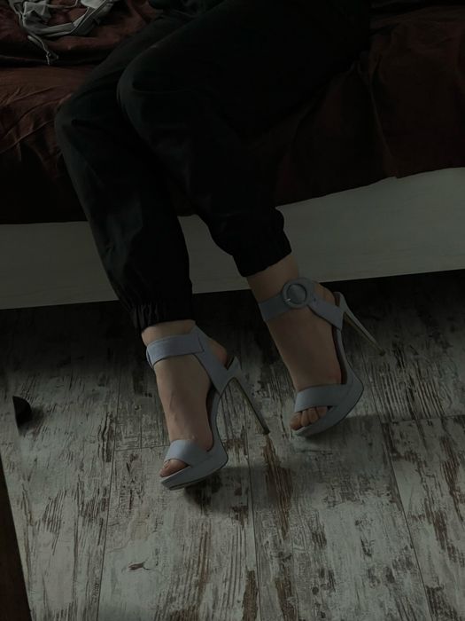 Босоніжки голубенькі