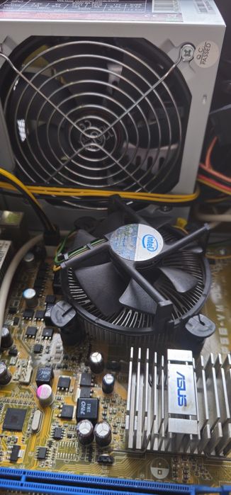 Retro komputer Intel Core2Quad Q9400 2GB 500GB DVD integra