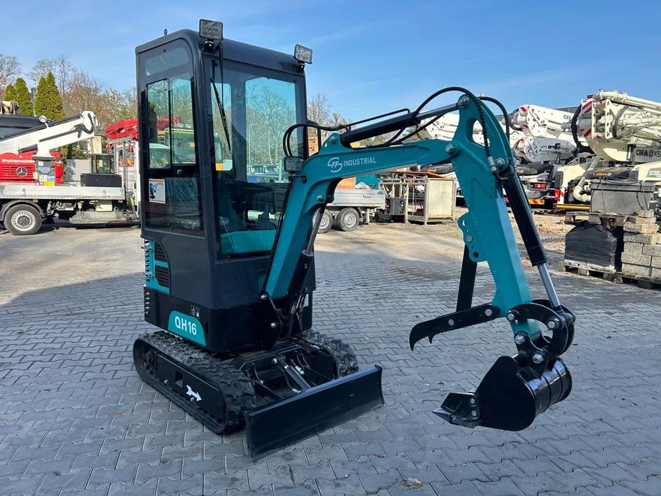 FF Industrial  QH-16  minikoparka,  1T,  lemiesz, diesel