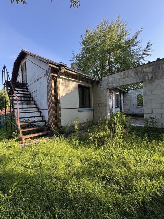 Цегляний будинок Дермань