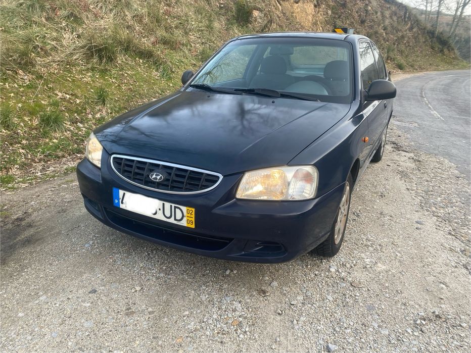 Hyundai Accent 1.5 CRDi -Bola de reboque