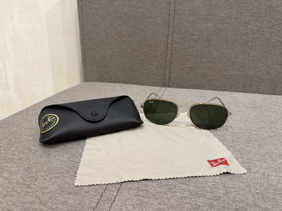 Солнцезащитные очки Ray Ban