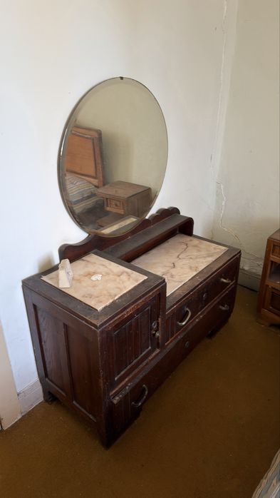 Moveis antigos, Antiguidades ou Restauro