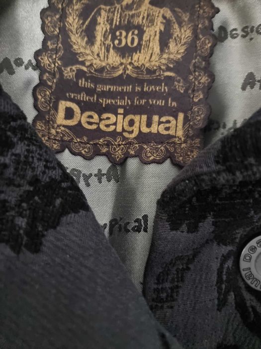 Vendo casaco Desigual, 36, preto