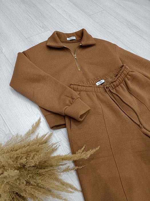 Спортивний / повсякденний костюм