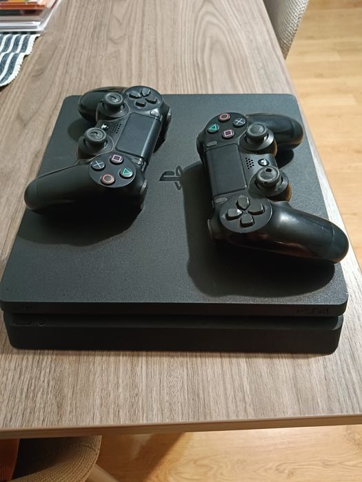 Konsola PS4, 500GB, Nowy pad.