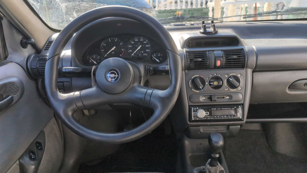 Opel Corsa B 1.2 Swing