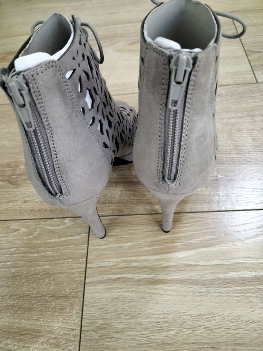 Buty zamszowe na lato
