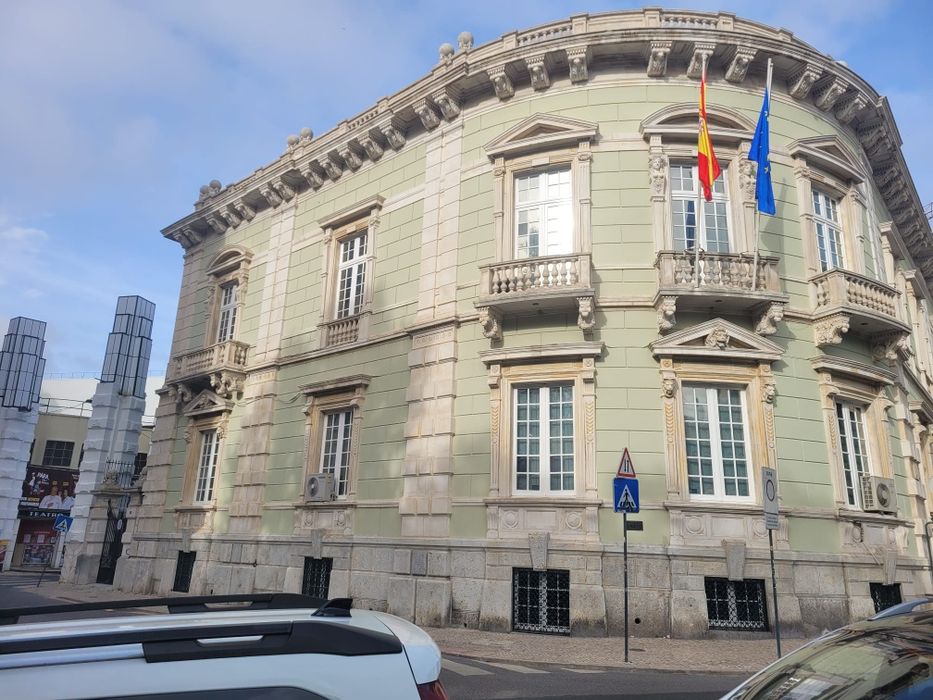 Pinturas profissionais de exteriores e interiores(Rapel e Andaimes)