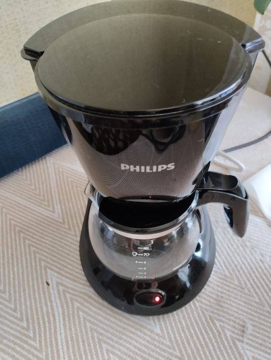 Продам капельную кофеварку Philips HD 7432