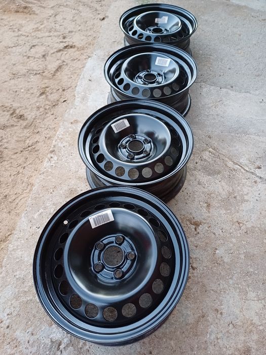 Jak nowe oryginalne felgi 15" 5x100 VW Polo 6R 6F VW Golf 4 Audi A1 Seat Ibiza Skoda Fabia VW Bora Audi A3 Skoda Octawia  Seat Leon