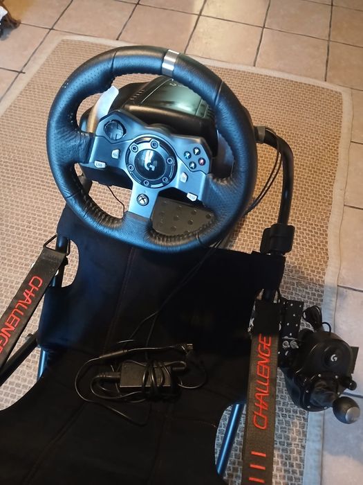 Logitech g920 + shifter e playseat challenge