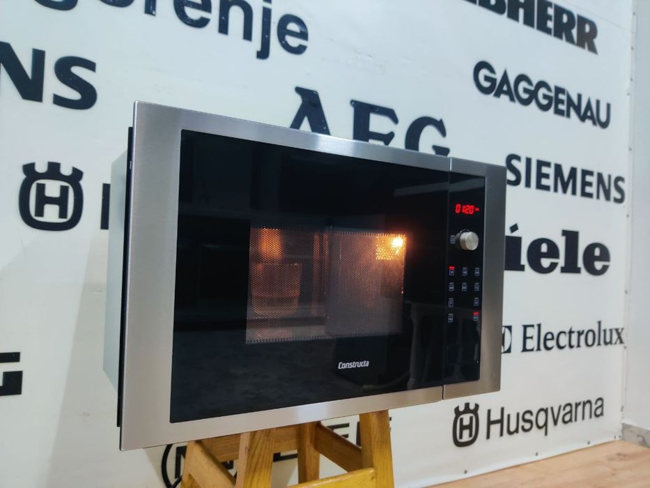 Вбудована мікрохвильова піч Siemens™ Constructa.  Oригінал з Німеччини
