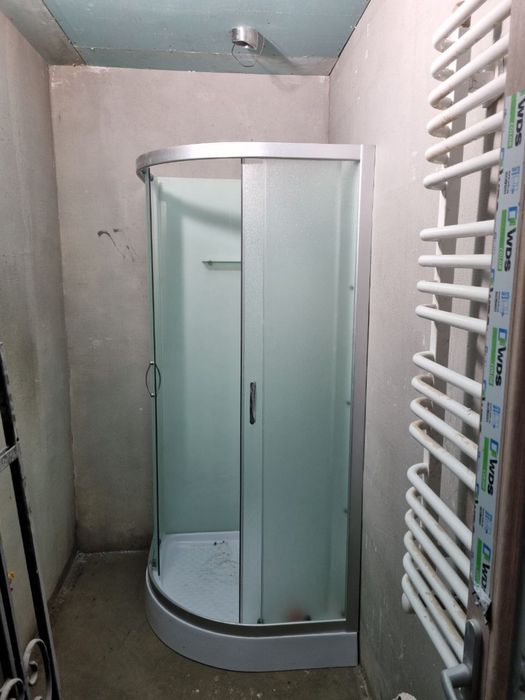 Продаєтся душова кабінка