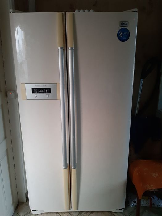 Продам холодильник LG
