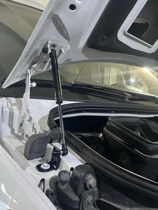 амортизатор капота  мерседес спрінтер w907-910