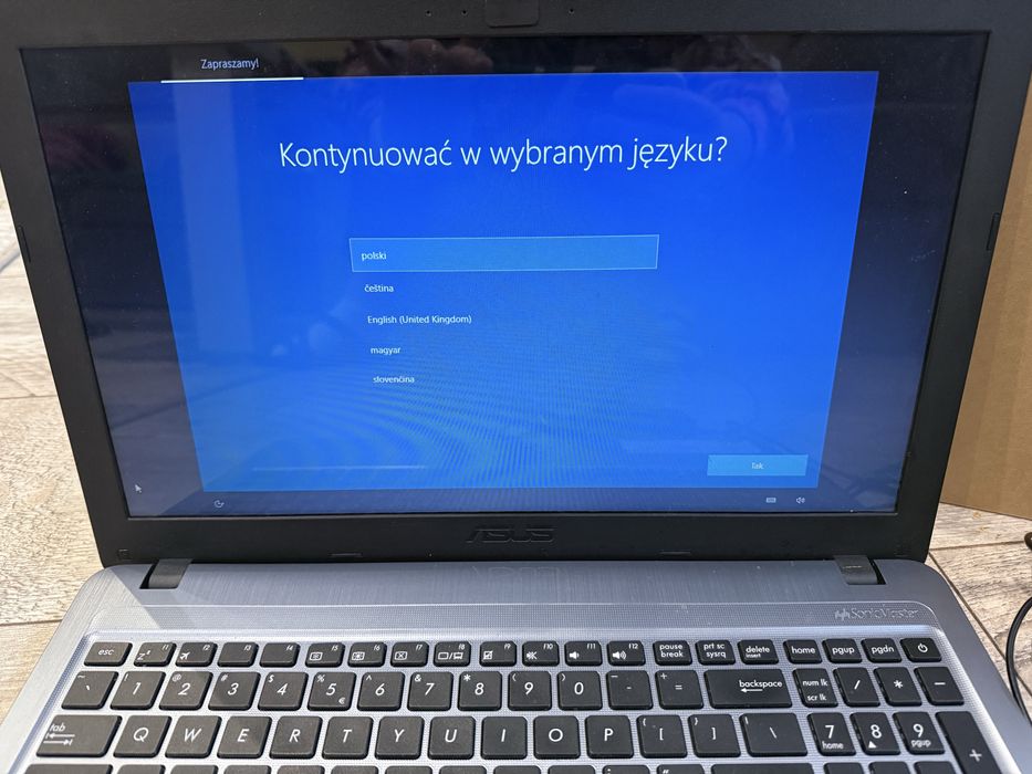 Sprzedam notebook asus