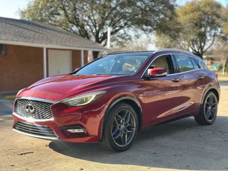 2017 Infiniti QX30 Premium