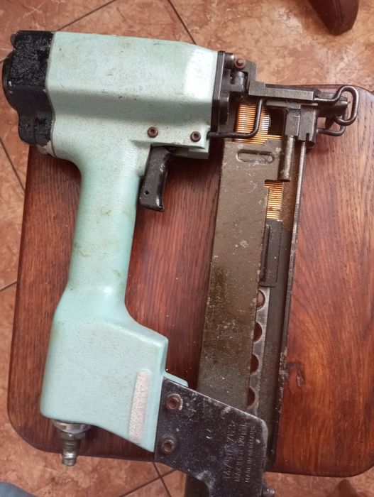 Столярний пневмопістолет Bizon