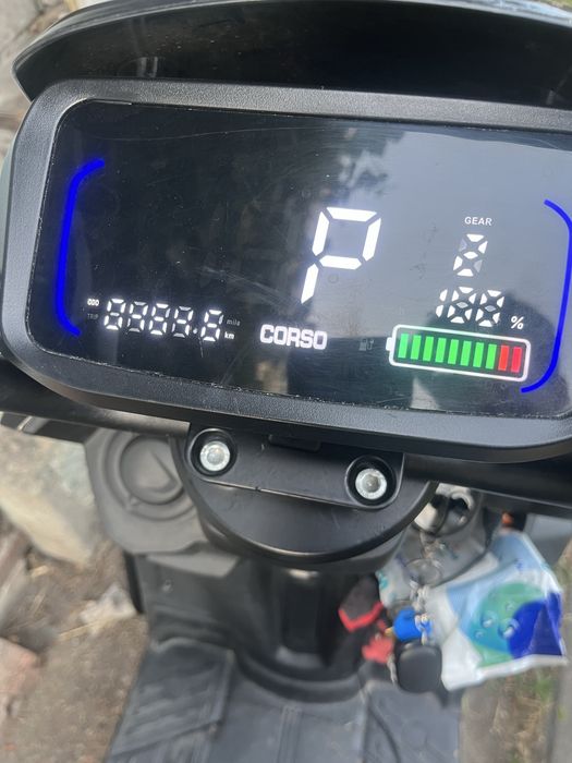 Corso Special RS  с кофром (багажником) 72V / 2999 Вт / 52Ah