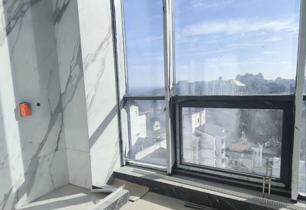 Эксклюзивный пентхаус в клубном доме  на Французском бульваре