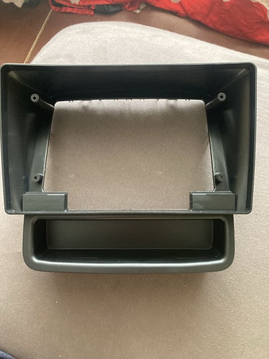 Переходная рамка 10дюймов Трафик Виваро новая