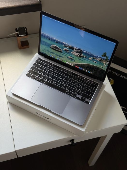 MacBook Pro 2020 , 16 gb, 512 gb