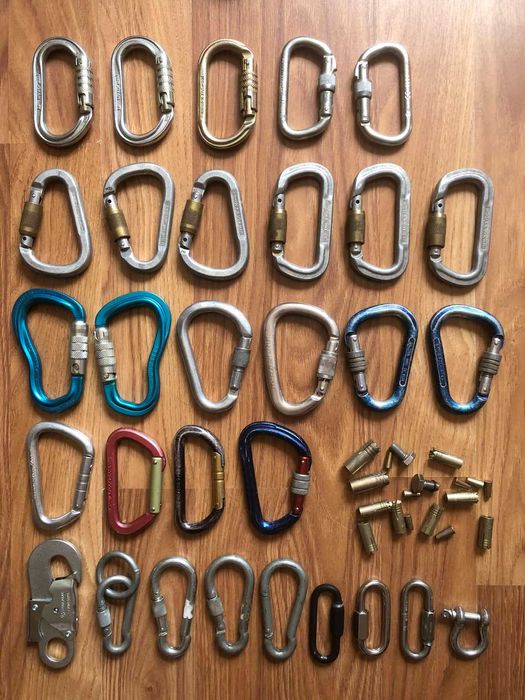 Альпинистское, скалолазное снаряжение карабины