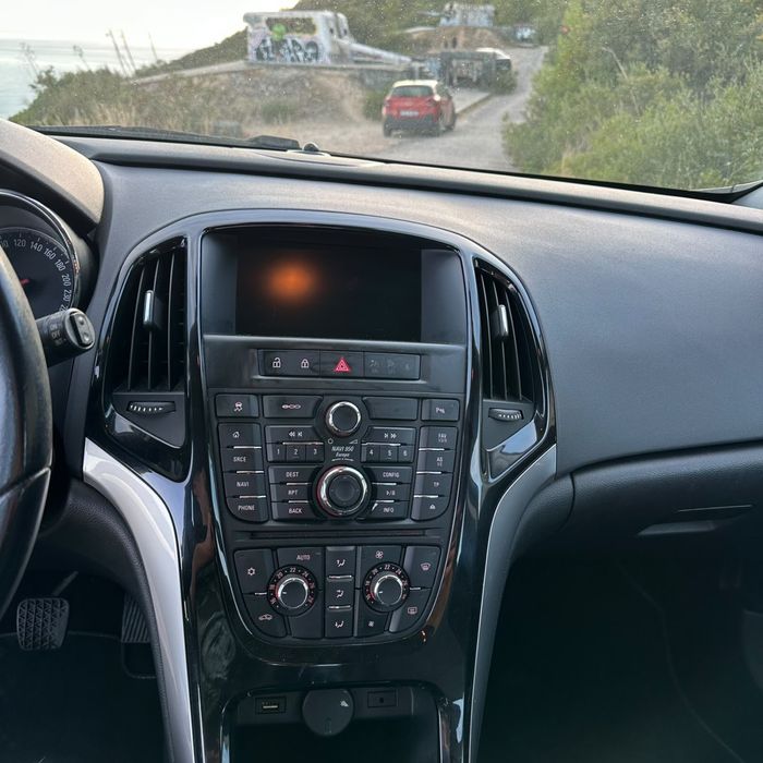 Opel astra j sports tourer