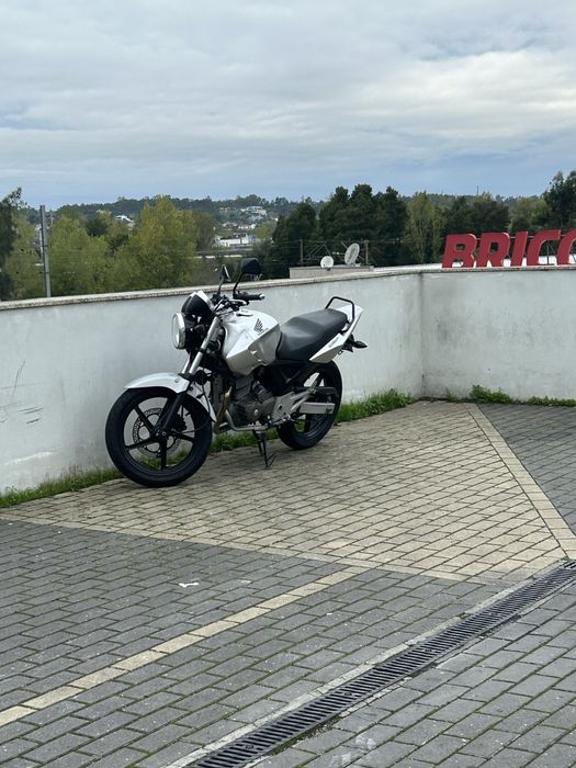 Cbf 250 twister 250 moto economica