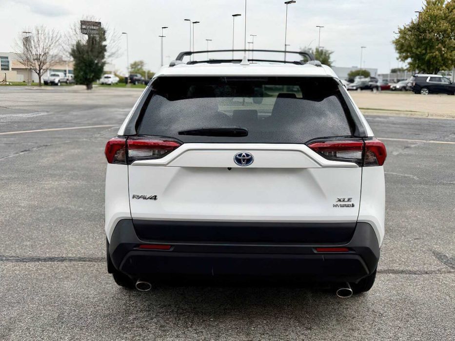 Toyota RAV4 2.5 Hybrid      2023