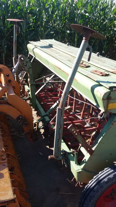 siewnik do zboża Hassia DU 300