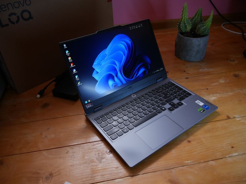 Ігровий ноутбук Lenovo LOQ RTX 4060 8гб, 32 ddr5, терміновий продаж!