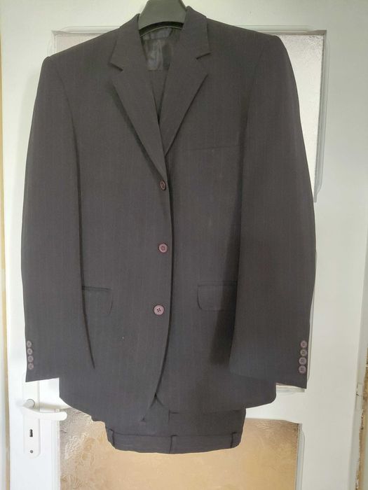 Garnitur czarny w prążki 176/100/86