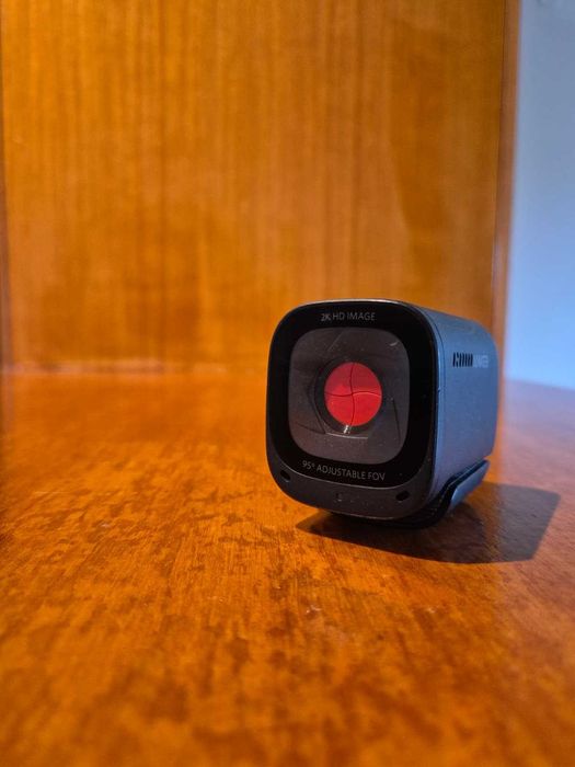 Webcam Anker PowerConf C200 2K com microfone com cancelamento de ruído