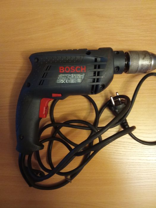 Ударная дрель Bosch gsb 13RE Professional.