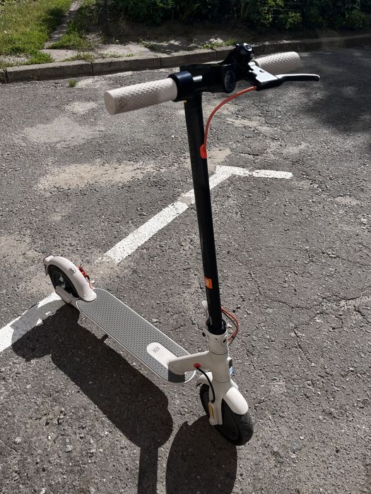 Електросамокат Xiaomi Mi Electric Scooter 3 Grey