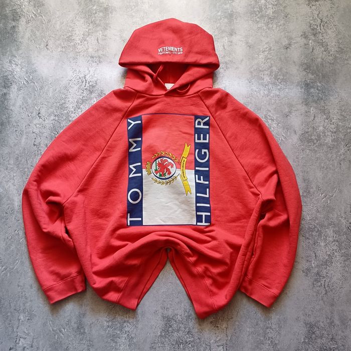 Vetements x tommy hilfiger