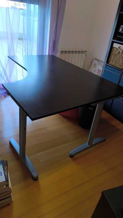 Secretária profissional excelente estado